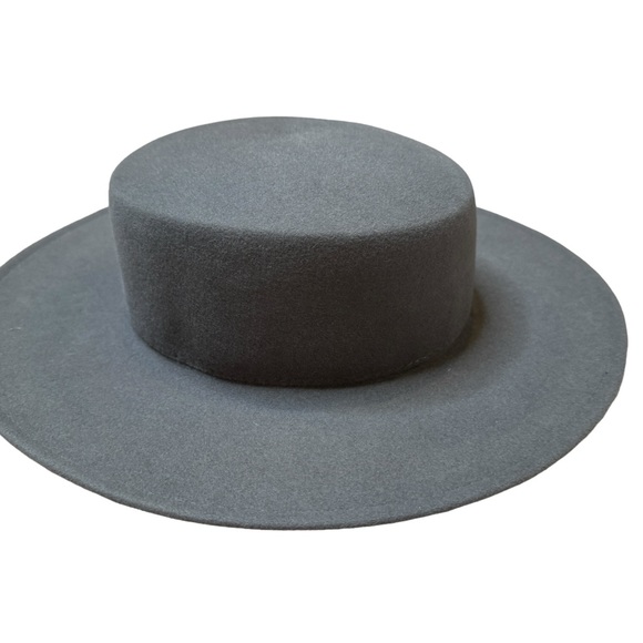 Vintage Women’s Hat Gray Felted Wool Flat Top German By H.T.B. Hutmanufaktur EUC - Picture 2 of 9